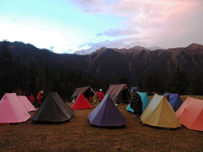 Camping in Dayara Bugyal