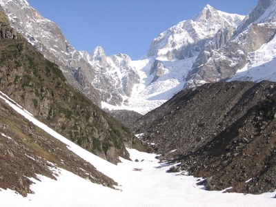 Chorabari Bamak Glacier Trek