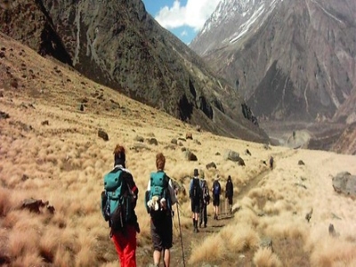 Binsar Trek